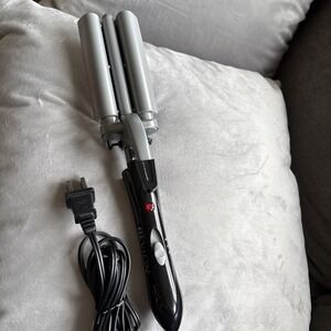 Revlon Jumbo Curling Iron Waver Crimper~Triple 3Barrel-Deep S Hair Waves RVR3005